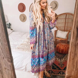NWOT R. Vivimos Floral Long Sleeve Midi Dress